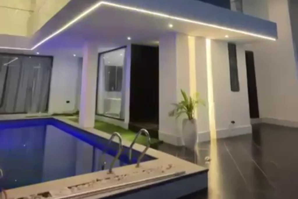 5-Bedroom House 5.jpg